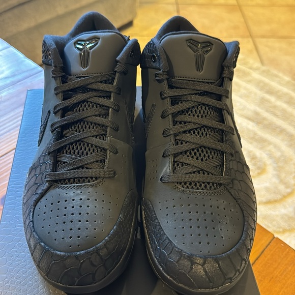 Kobe IV Protro (NEW) - Picture 6 of 8